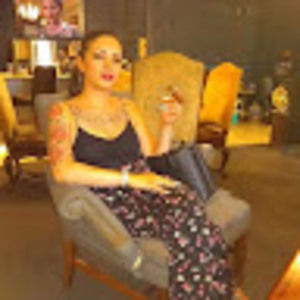 Meet your Posher, Monique